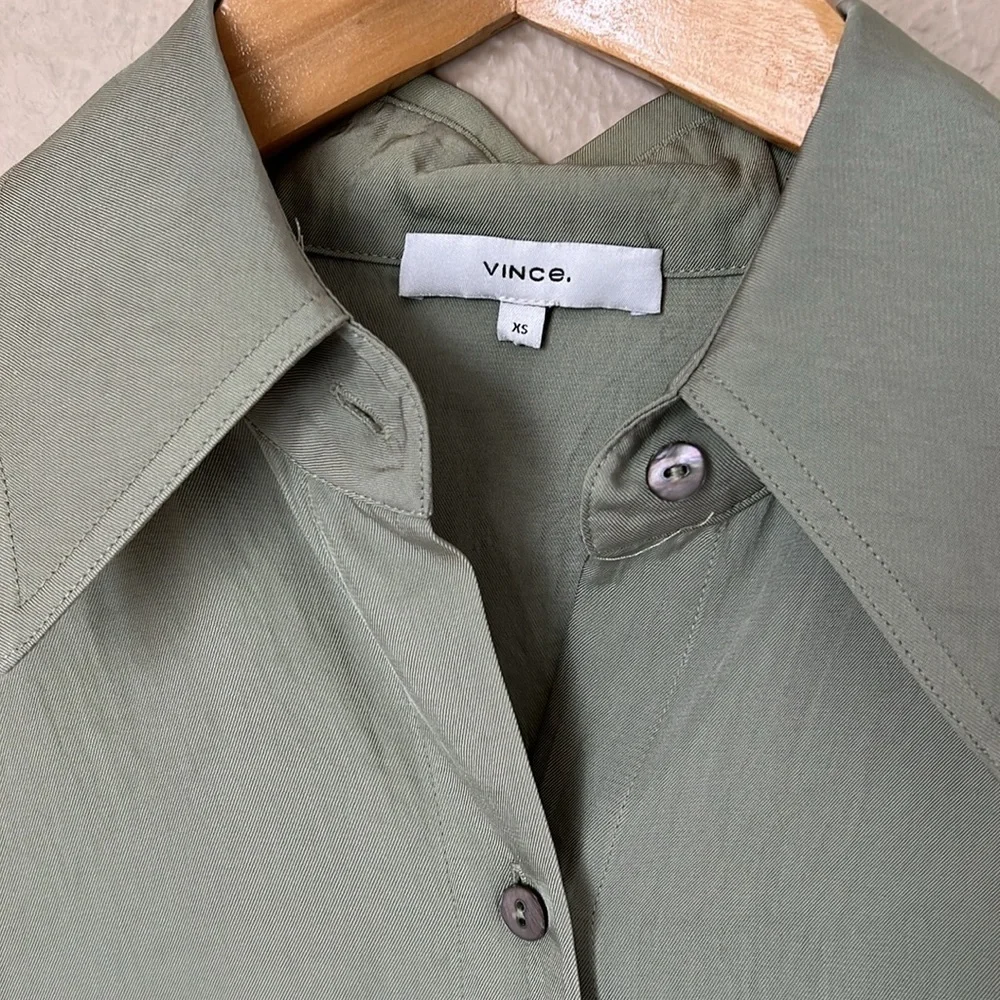 Vince green boxy button down blouse - Picture 3 of 7
